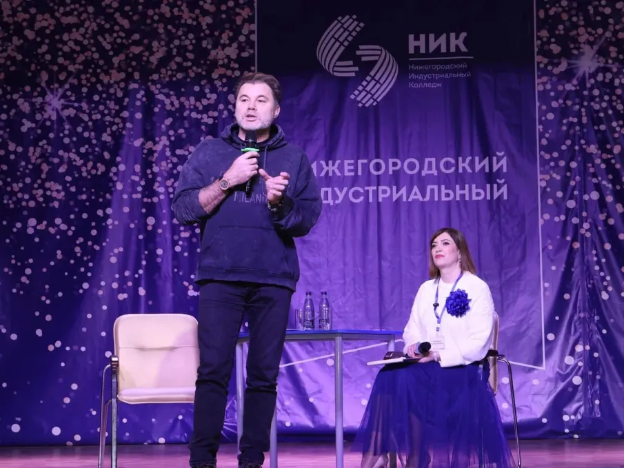 Писатель Олег Рой встретился с нижегородцами в рамках проекта «Чтецкие программы»